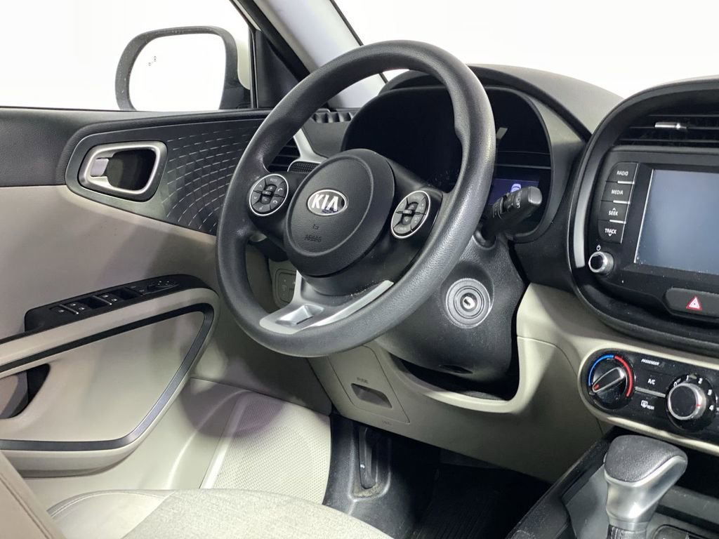 Used 2021 Kia Soul S FWD image 10