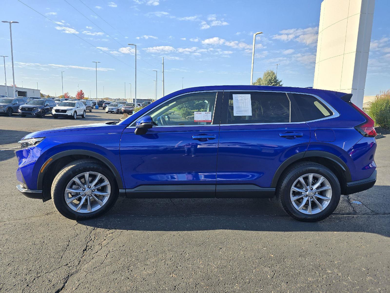 Used 2023 Honda CR-V EX-L image 4