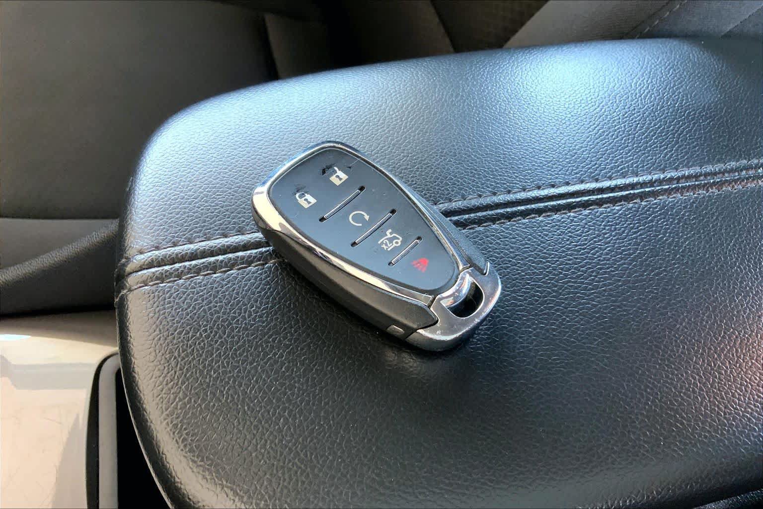 Used 2025 Chevrolet Malibu LT FWD image 15