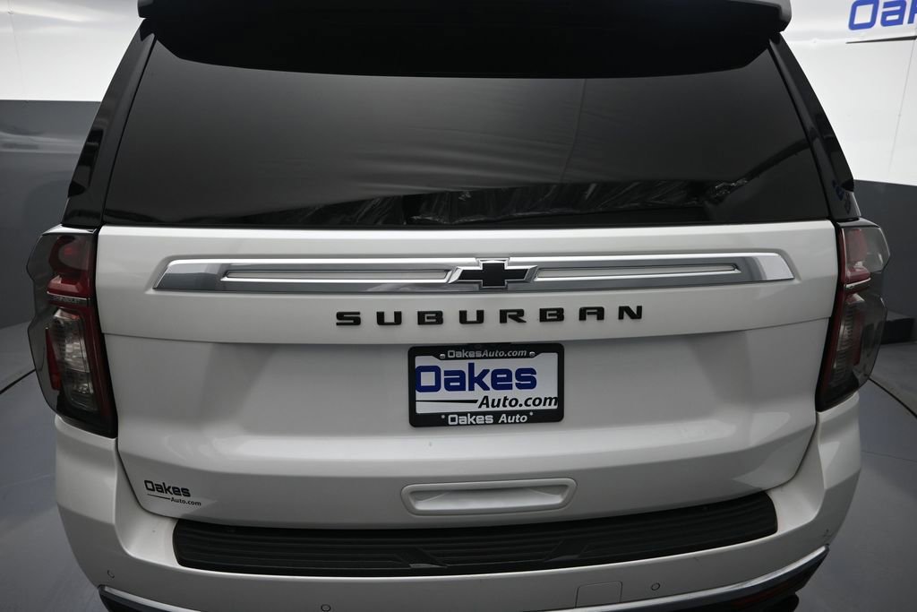 Used 2023 Chevrolet Suburban High Country w/ Premium Package 2 AWD/4WD image 36