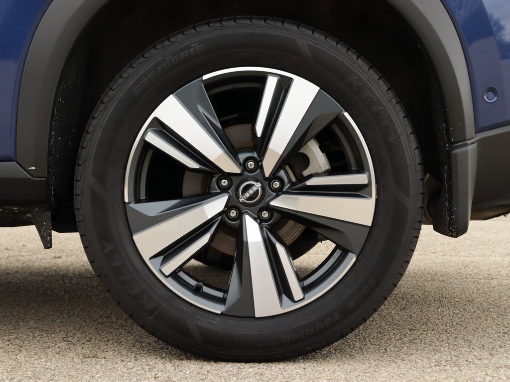 Used 2023 Nissan Rogue SL w/ SL Premium Package image 43