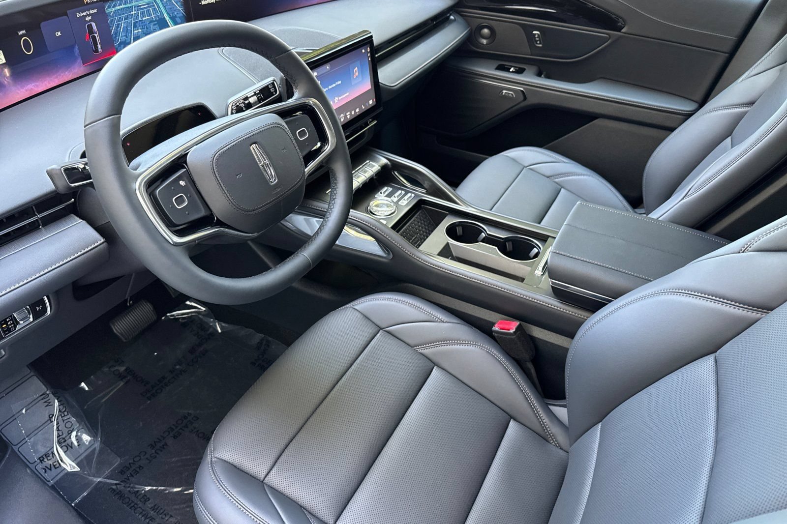New 2026 Lincoln Nautilus Premier AWD/4WD image 7