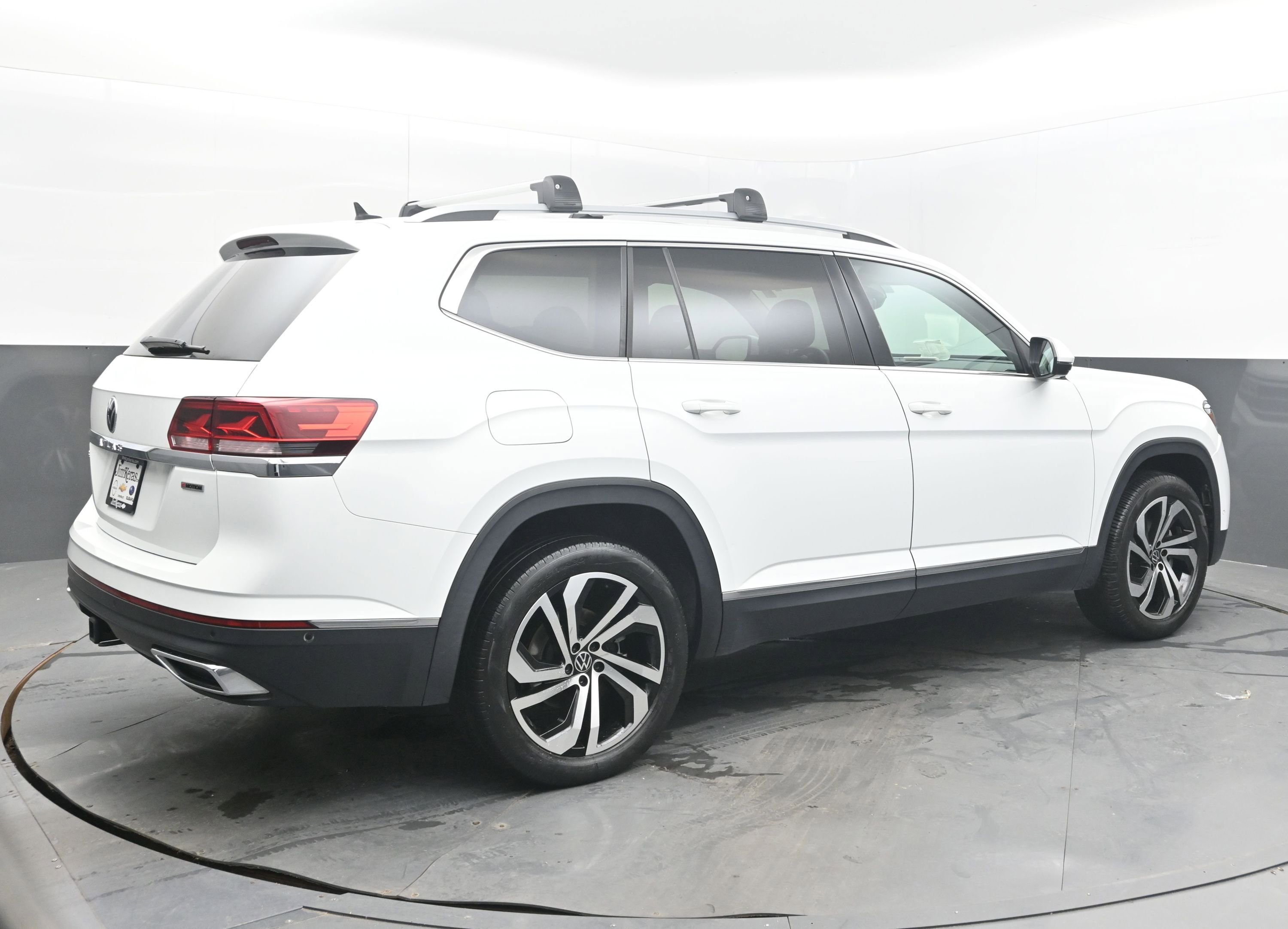 Used 2021 Volkswagen Atlas SEL Premium image 9