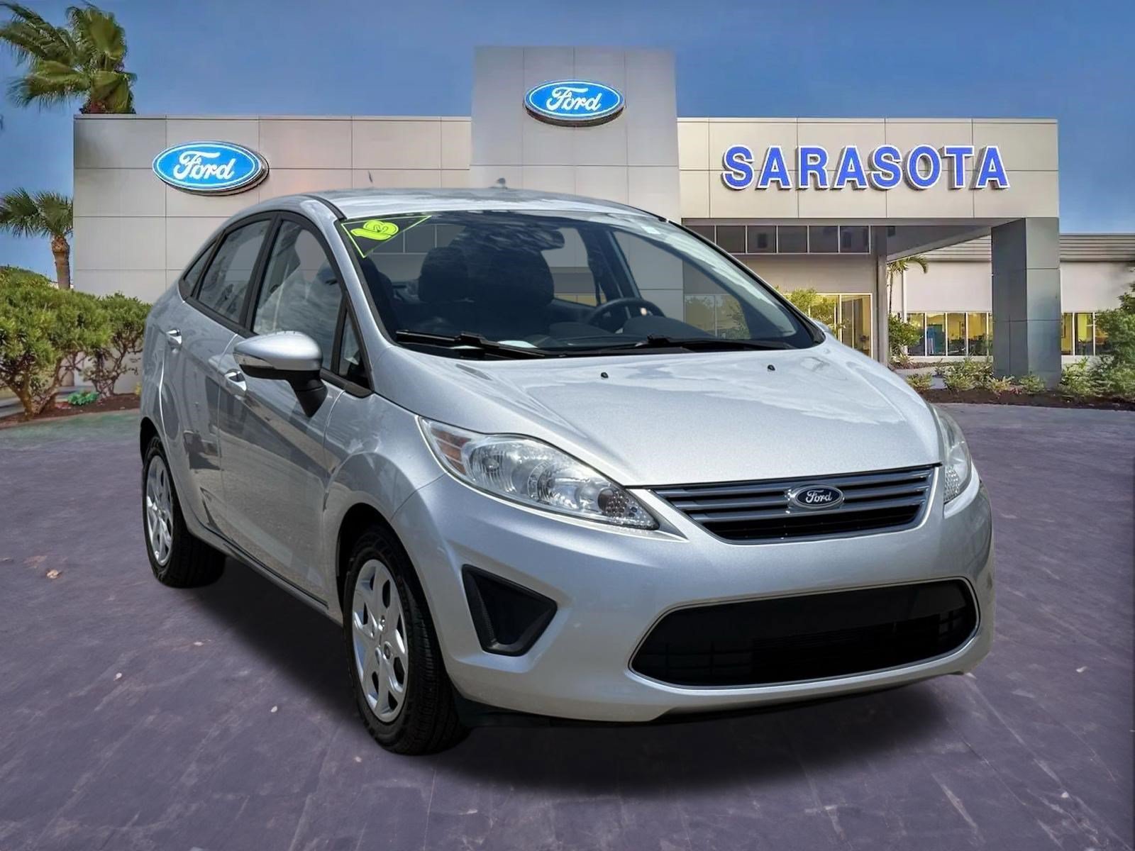 Used 2013 Ford Fiesta SE w/ Super Fuel Economy Pkg