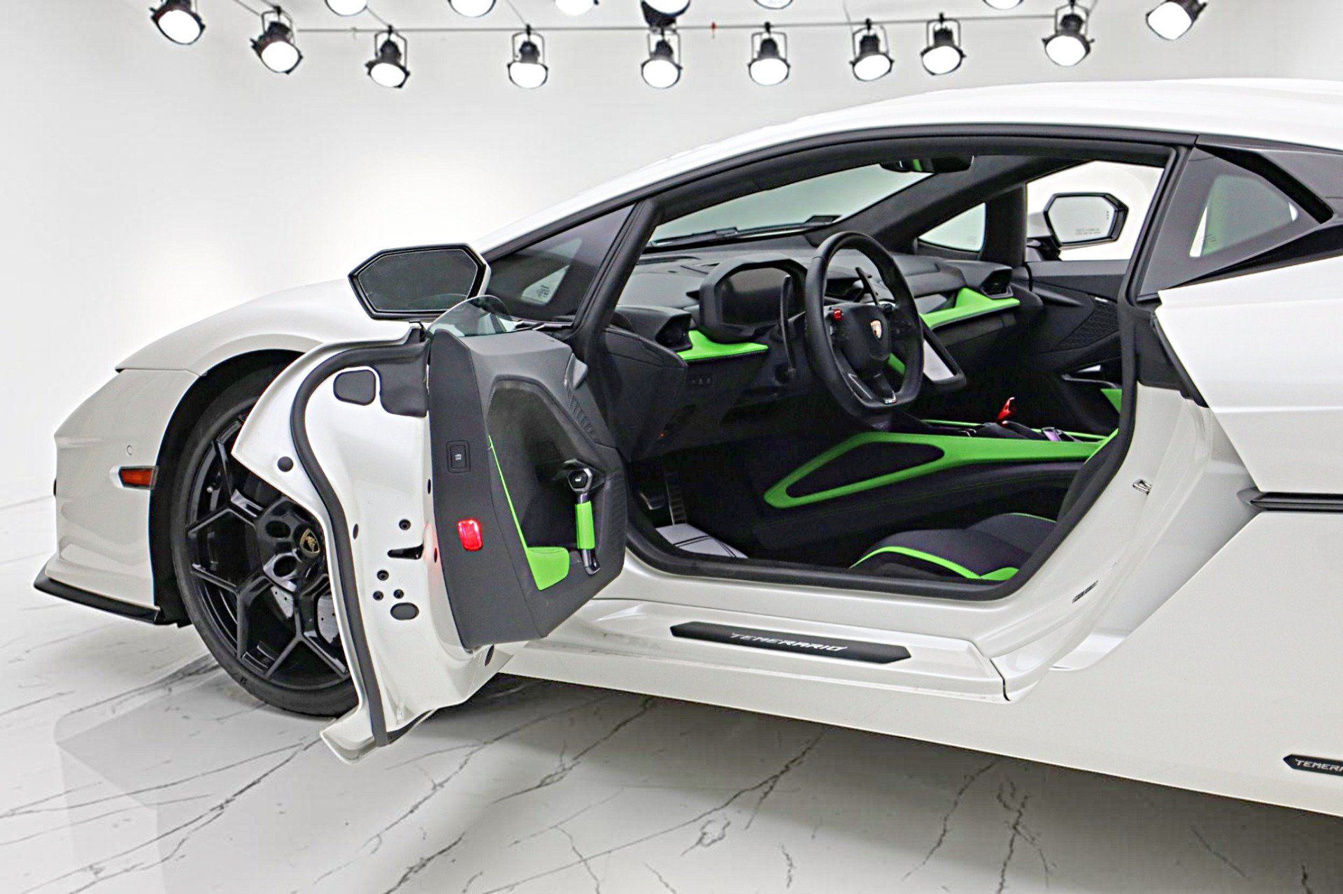 Used 2026 Lamborghini Temerario AWD/4WD image 6
