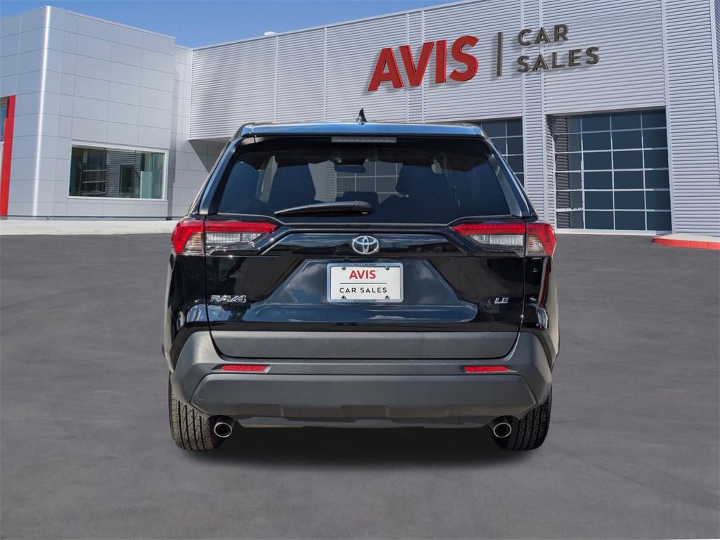 Used 2025 Toyota RAV4 LE image 7