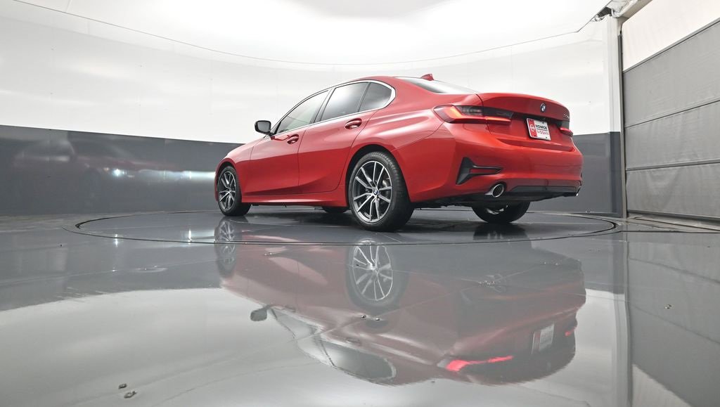 Used 2022 BMW 330i Sedan w/ Premium Package image 22