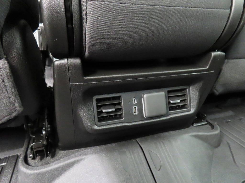 Used 2024 GMC Sierra 1500 SLE w/ X31 Off-Road Package image 11