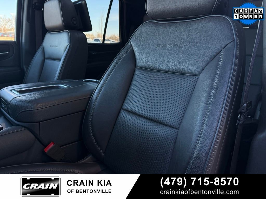 Used 2021 GMC Yukon Denali w/ Denali Premium Package image 24