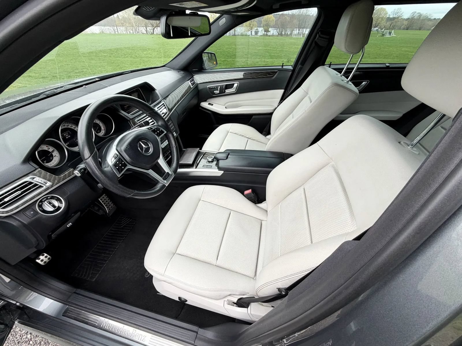 Used 2016 Mercedes-Benz E 350 4MATIC Wagon image 59