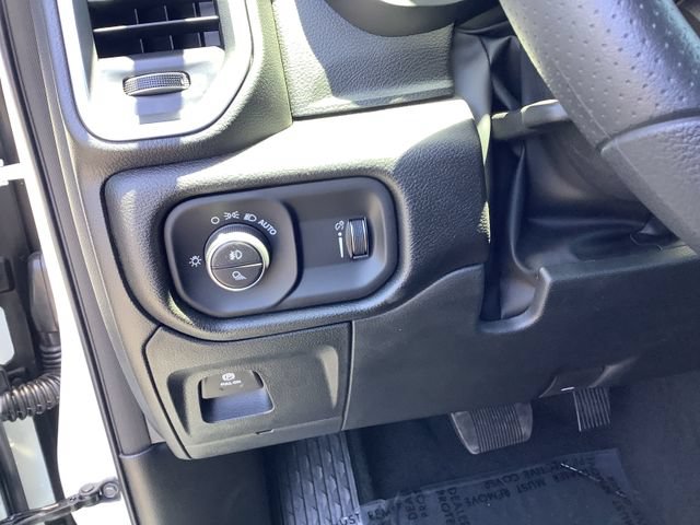 New 2026 RAM 1500 Express AWD/4WD image 15