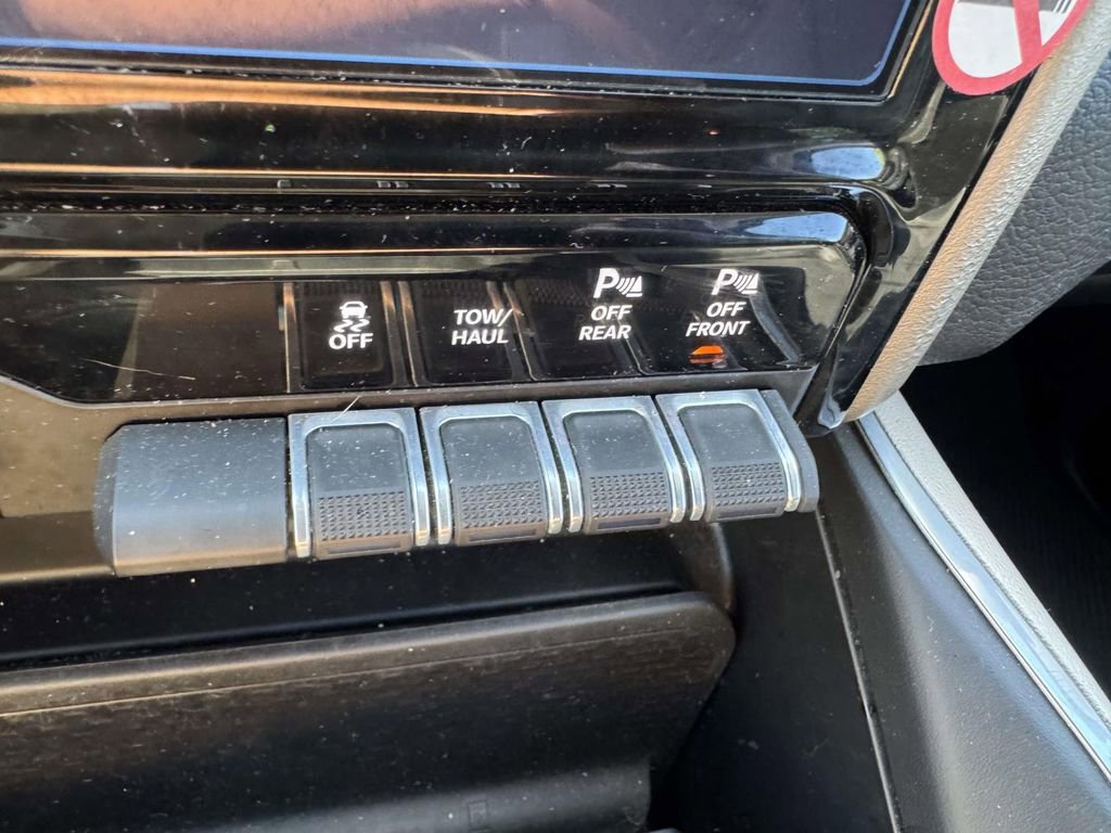 Used 2024 RAM 2500 Laramie image 14