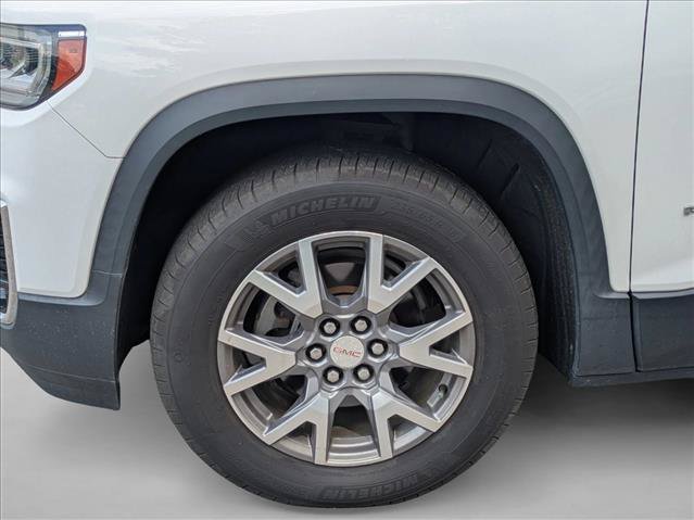 Used 2020 GMC Acadia SLT w/ Driver Alert Package II FWD image 14