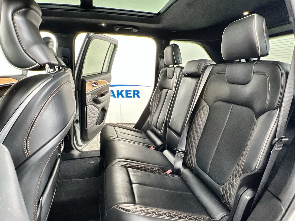 Used 2022 Jeep Grand Cherokee Summit AWD/4WD image 26