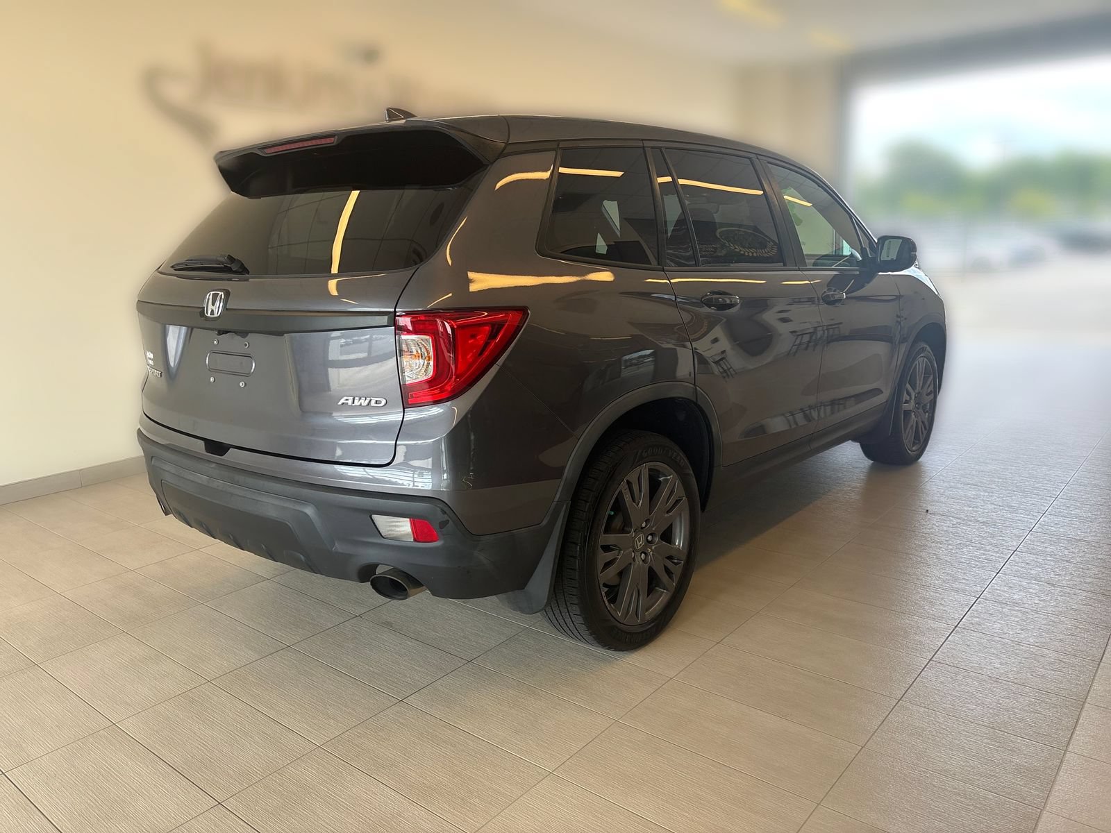Certified 2019 Honda Passport EX-L image 2