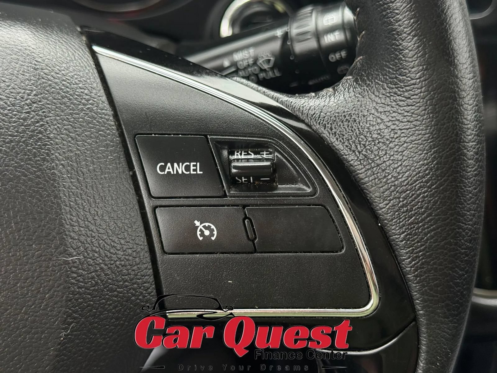 Used 2019 Mitsubishi Outlander SEL AWD/4WD image 27
