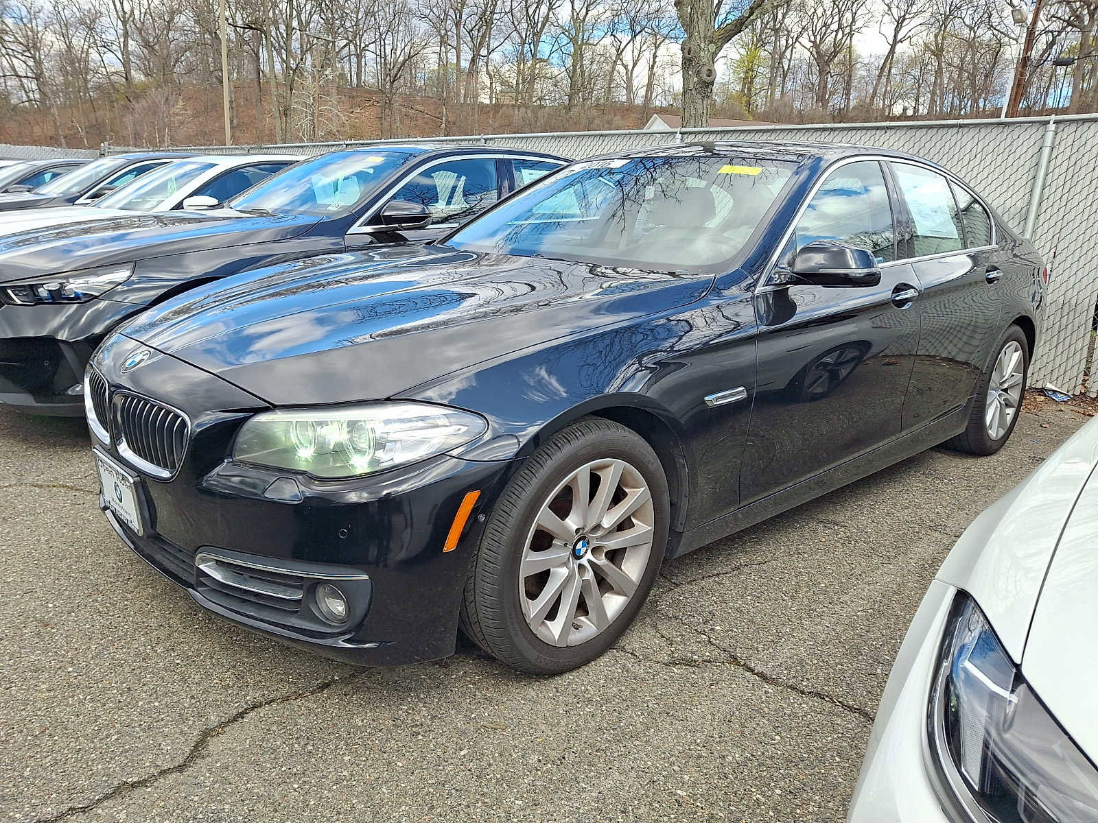 Used 2016 BMW 528i xDrive Sedan image 3