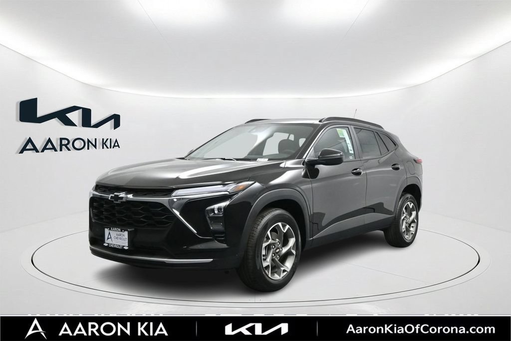 Used 2026 Chevrolet Trax LT w/ Sunroof Package