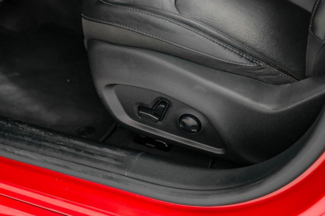 Used 2023 Jeep Compass Limited image 36