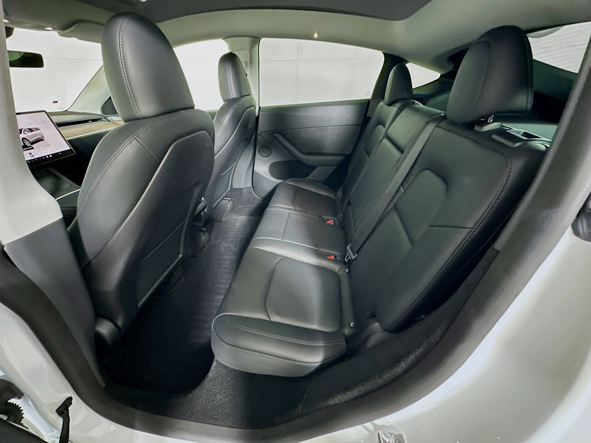 Used 2023 Tesla Model Y Long Range image 27