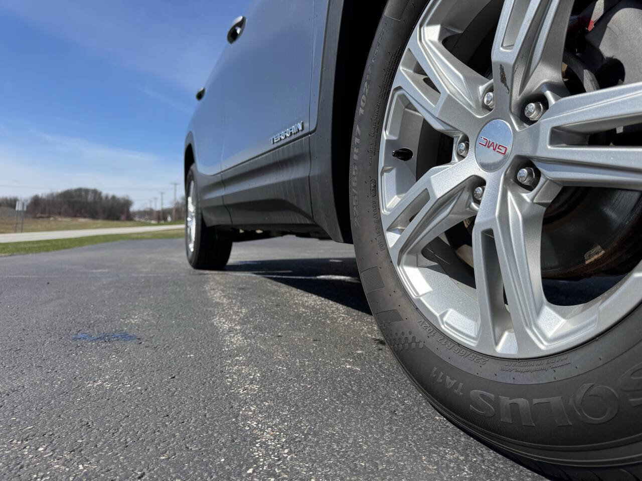 Used 2019 GMC Terrain SLE image 38