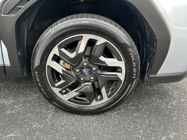 Used 2025 Subaru Forester Premium AWD/4WD image 36