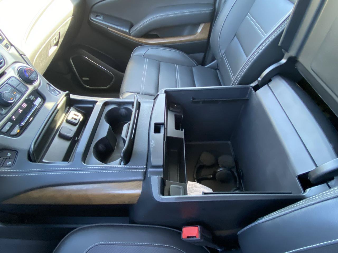 Used 2019 GMC Yukon Denali w/ Open Road Package AWD/4WD image 29