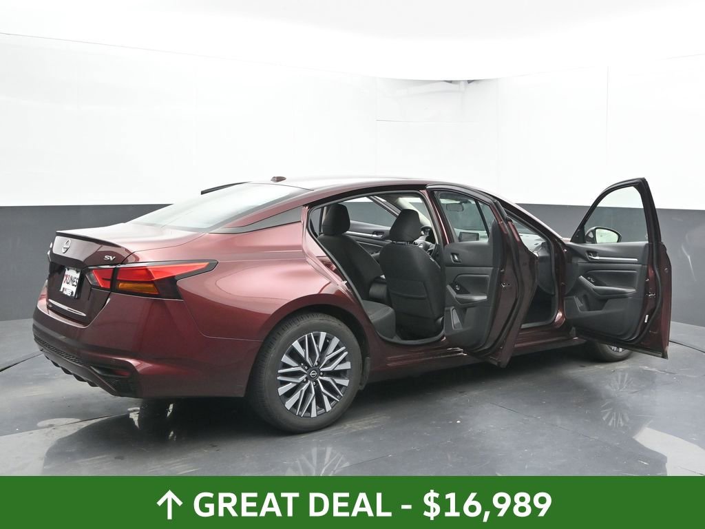 Used 2023 Nissan Altima 2.5 SV image 59
