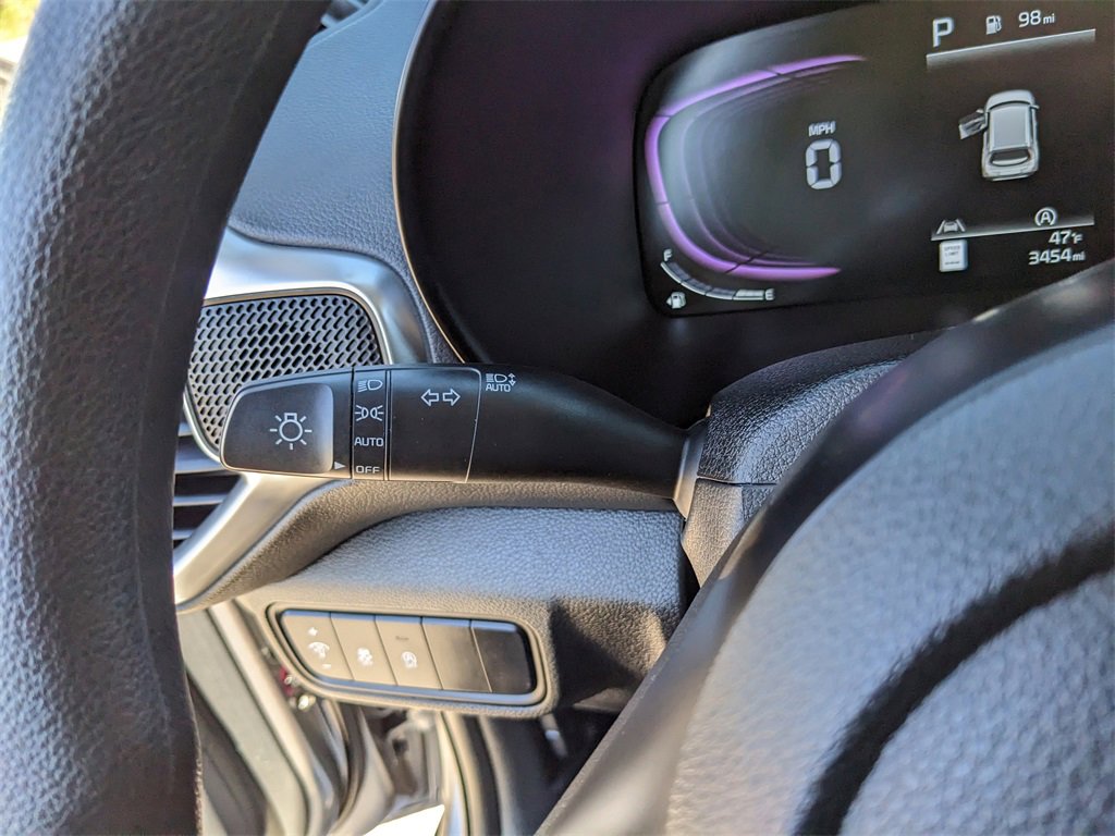 Certified 2025 Kia Soul LX image 33