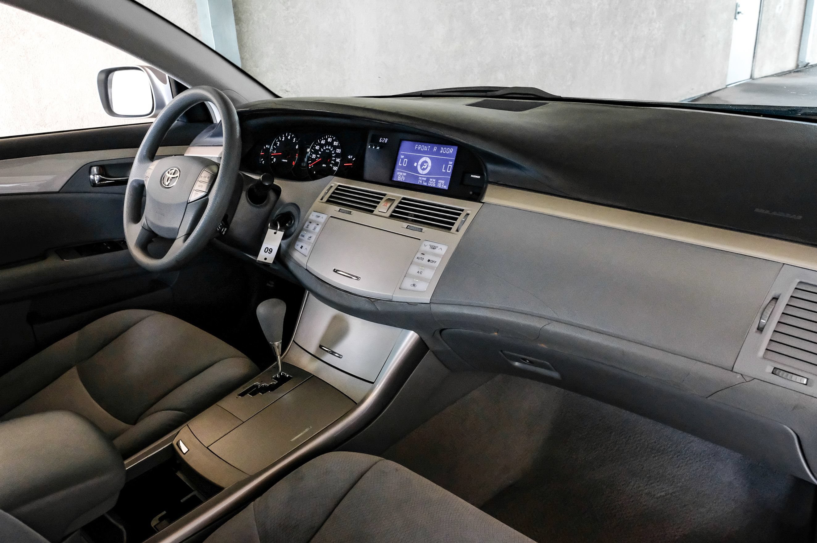 Used 2007 Toyota Avalon XL FWD image 12