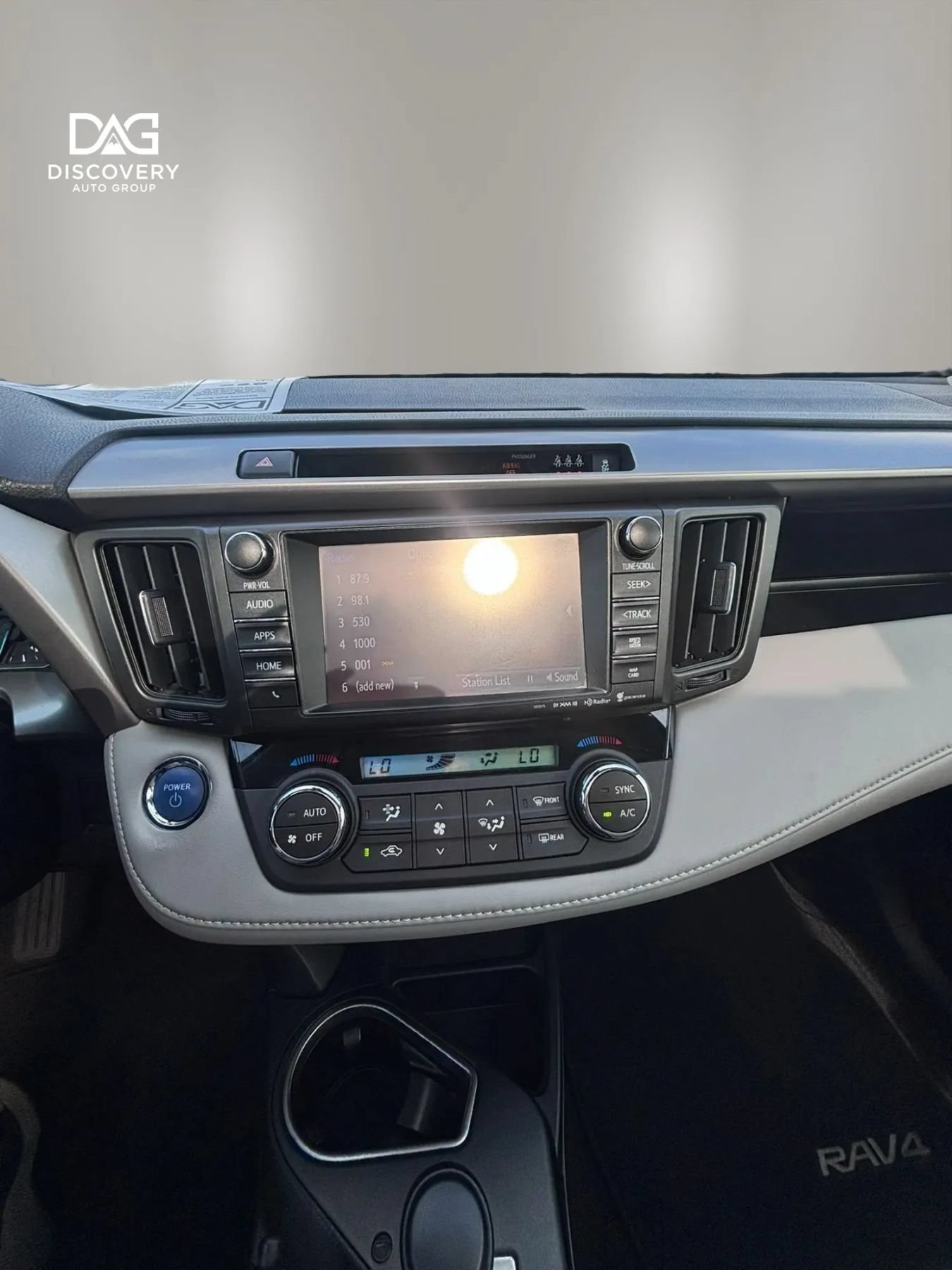 Used 2017 Toyota RAV4 XLE w/ Carpet Mat Package AWD/4WD image 13