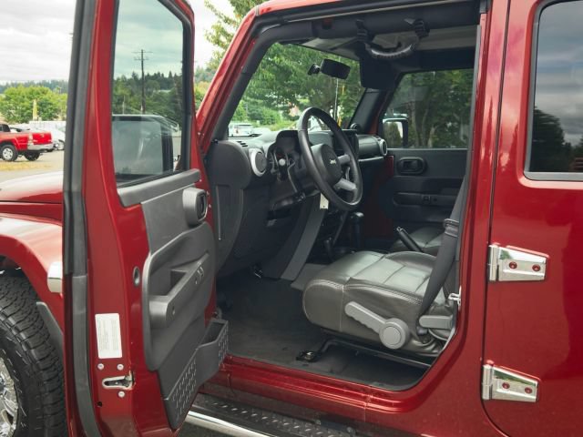 Used 2009 Jeep Wrangler Unlimited Sahara w/ Trailer Tow Group AWD/4WD image 9