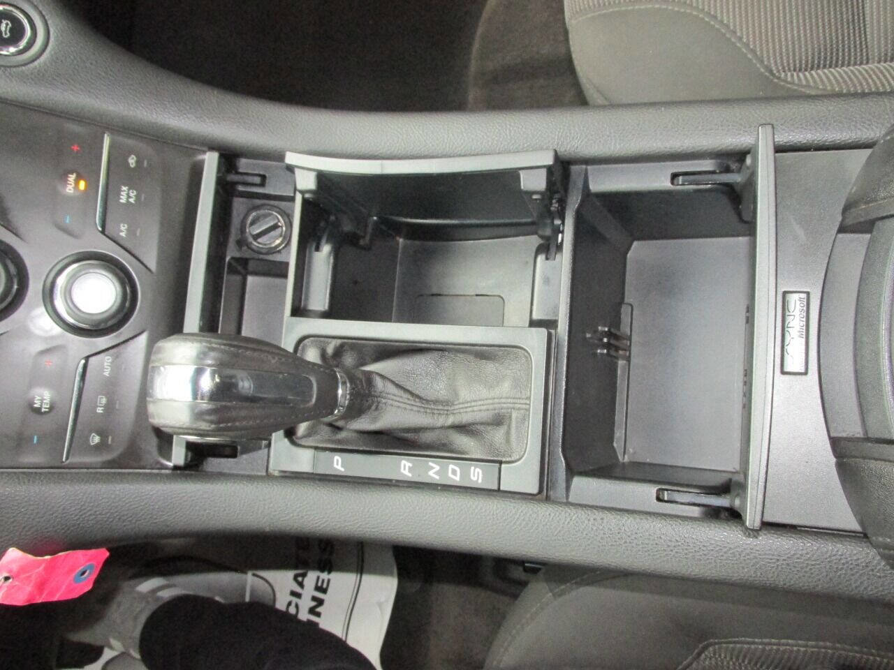 Used 2013 Ford Taurus SEL image 53