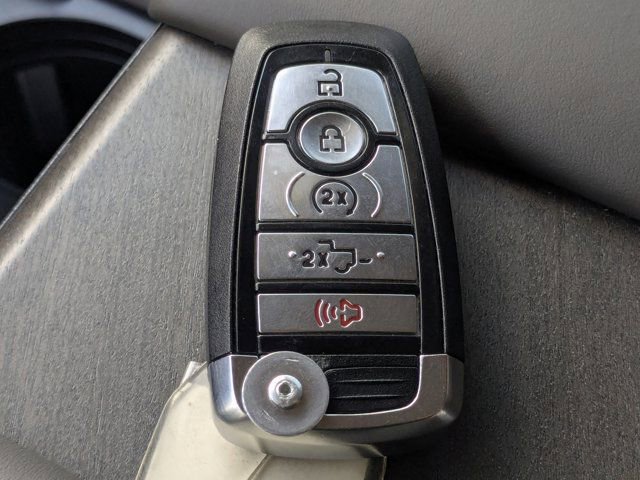 Used 2025 Ford F450 Platinum w/ Platinum Plus Package AWD/4WD image 33