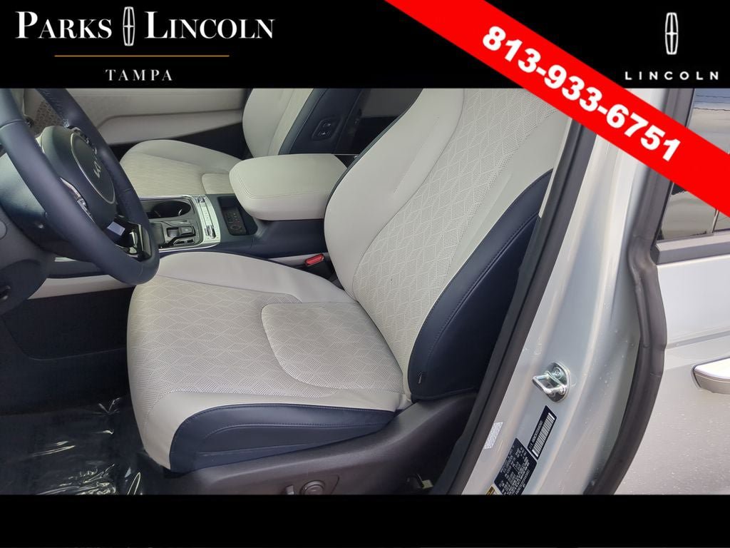 Used 2025 Kia Carnival SX FWD image 21