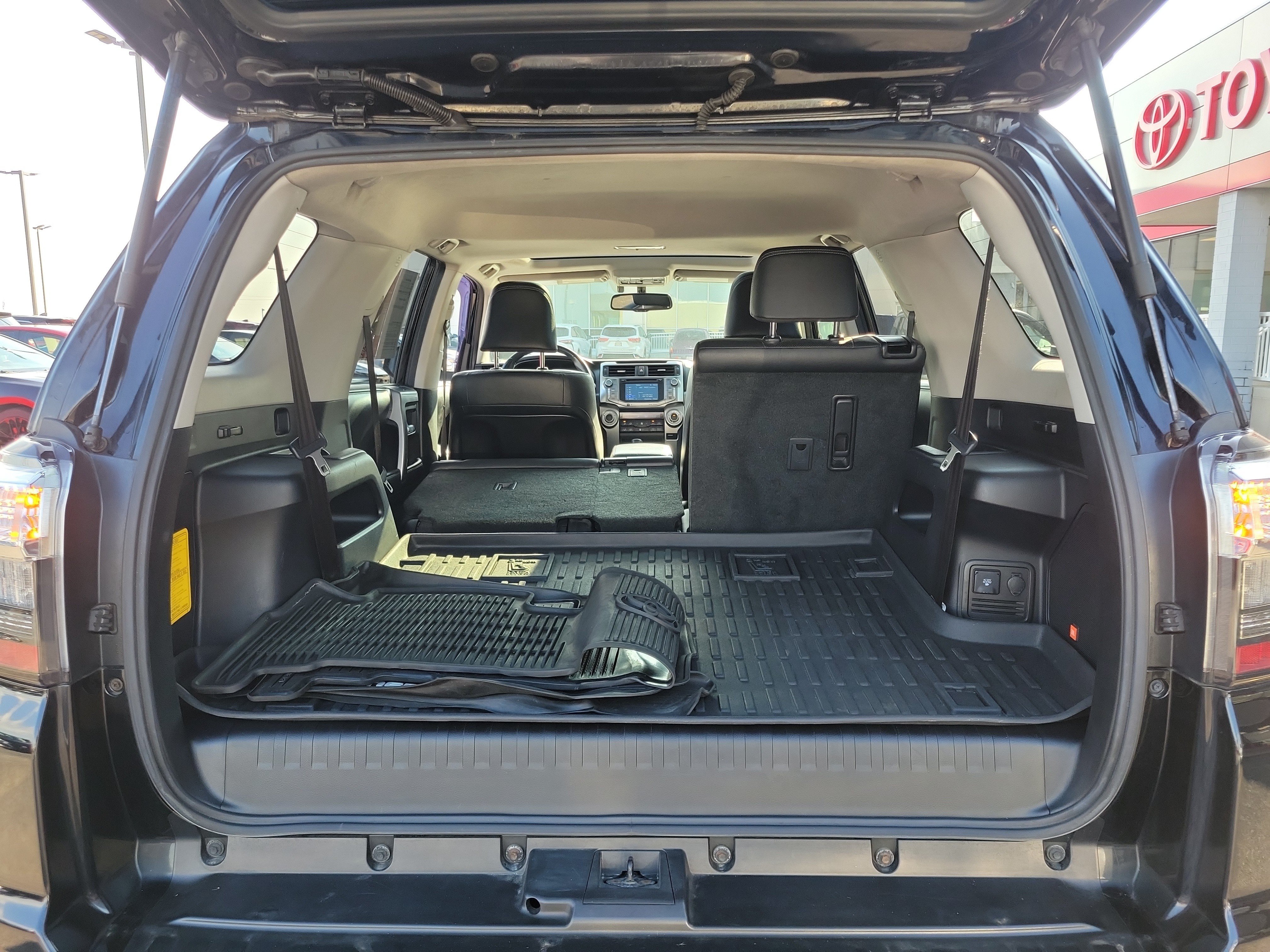 Used 2018 Toyota 4Runner Limited AWD/4WD image 8