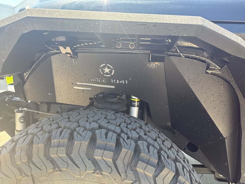 Used 2024 Jeep Wrangler Sport AWD/4WD image 24