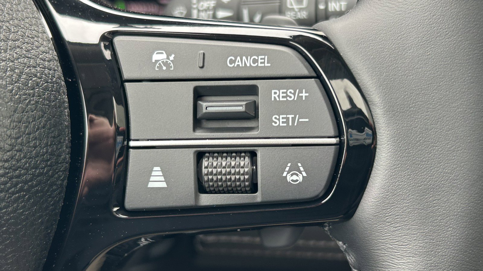 New 2026 Honda Pilot Touring image 17