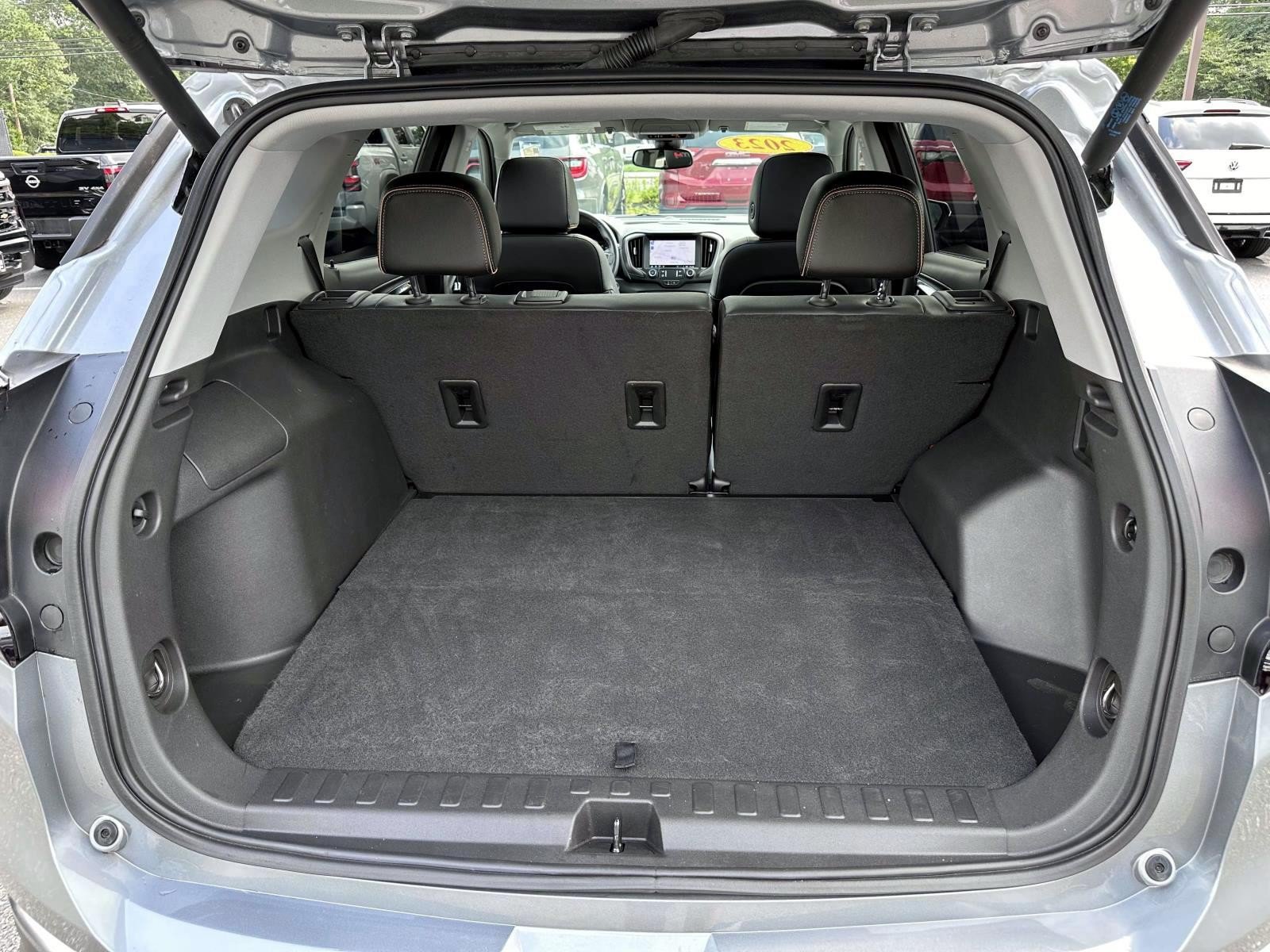 Used 2023 GMC Terrain AT4 w/ Infotainment Package II AWD/4WD image 7