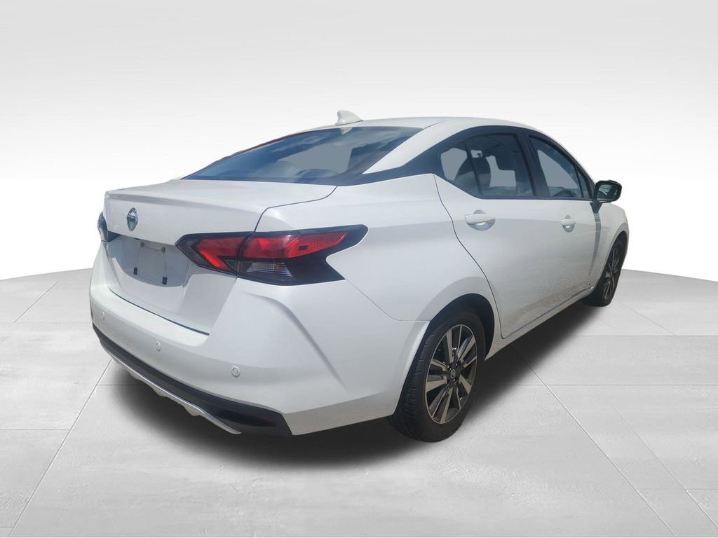 Used 2022 Nissan Versa SV FWD image 8