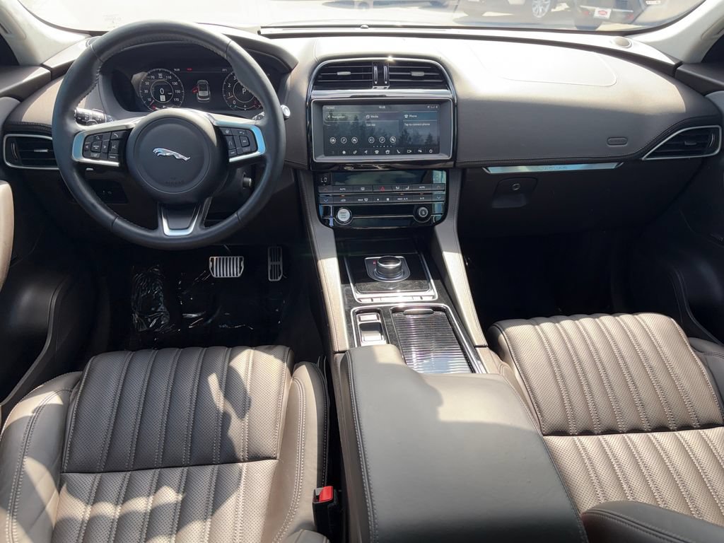 Used 2019 Jaguar F-PACE Portfolio AWD/4WD image 23
