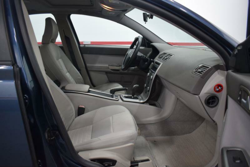 Used 2010 Volvo S40 2.4i FWD image 18