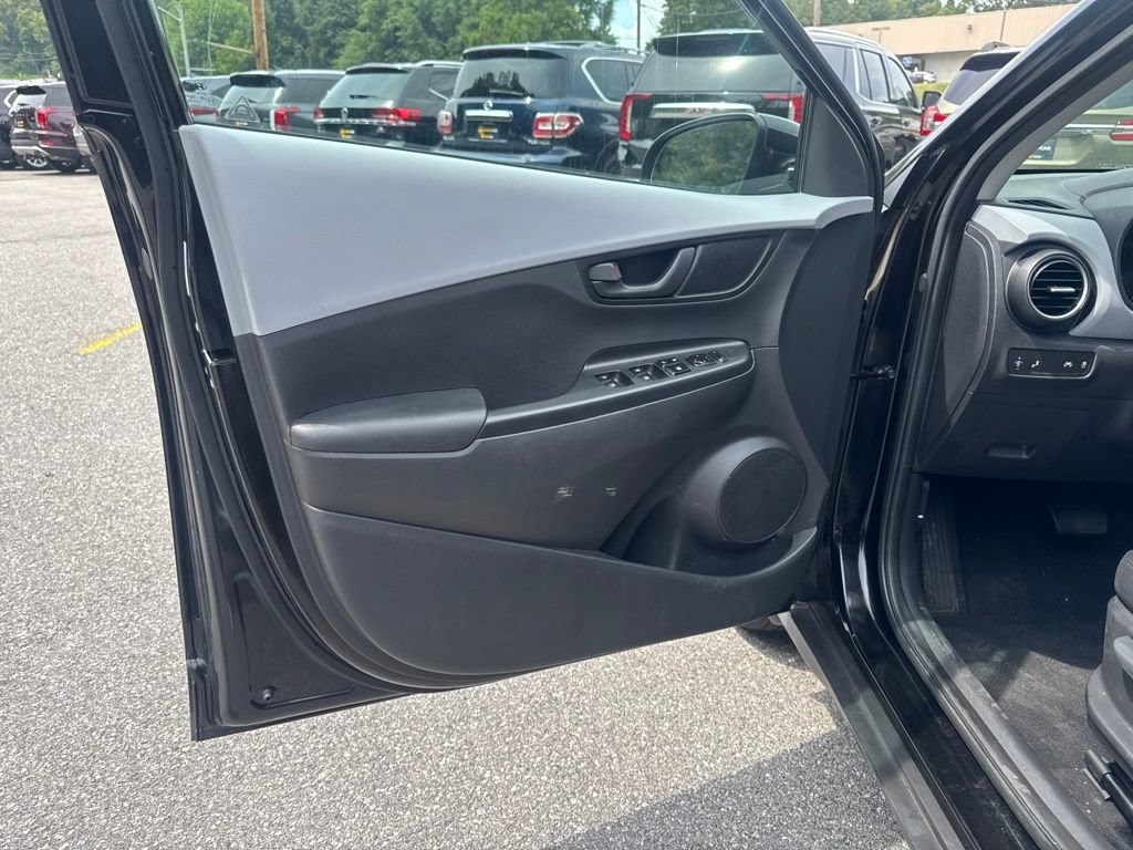 Used 2020 Hyundai Kona SEL AWD/4WD image 15