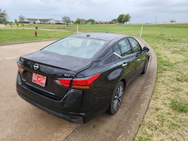 Used 2023 Nissan Altima 2.5 SV image 3