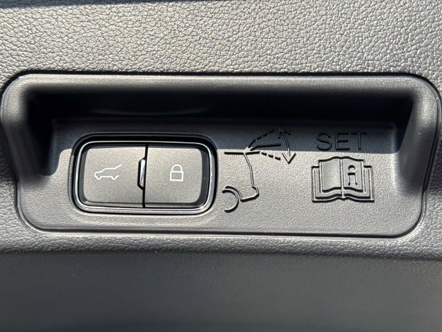 New 2026 Ford Explorer Active w/ Active Comfort Package RWD image 14
