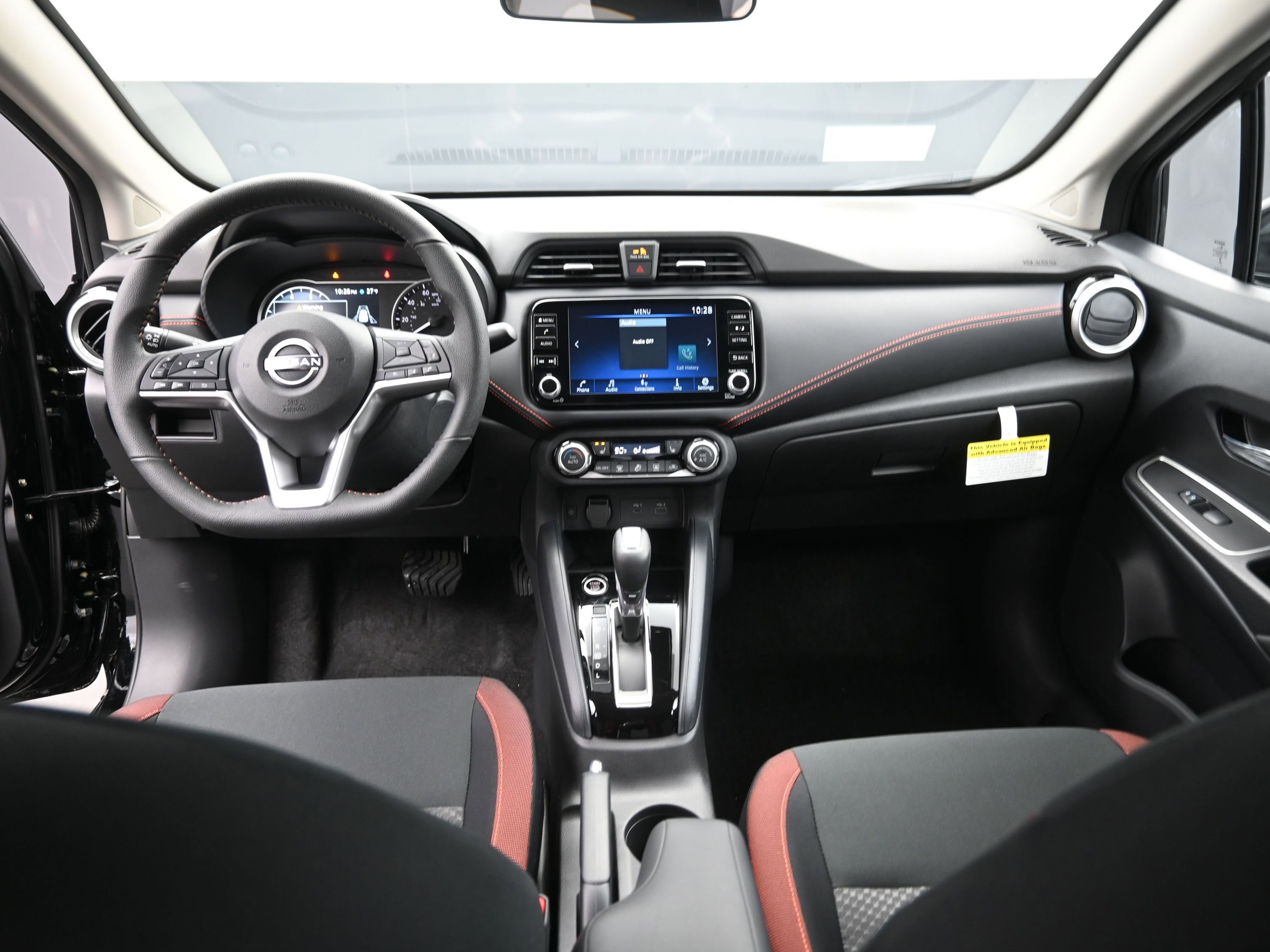 New 2025 Nissan Versa SR image 18