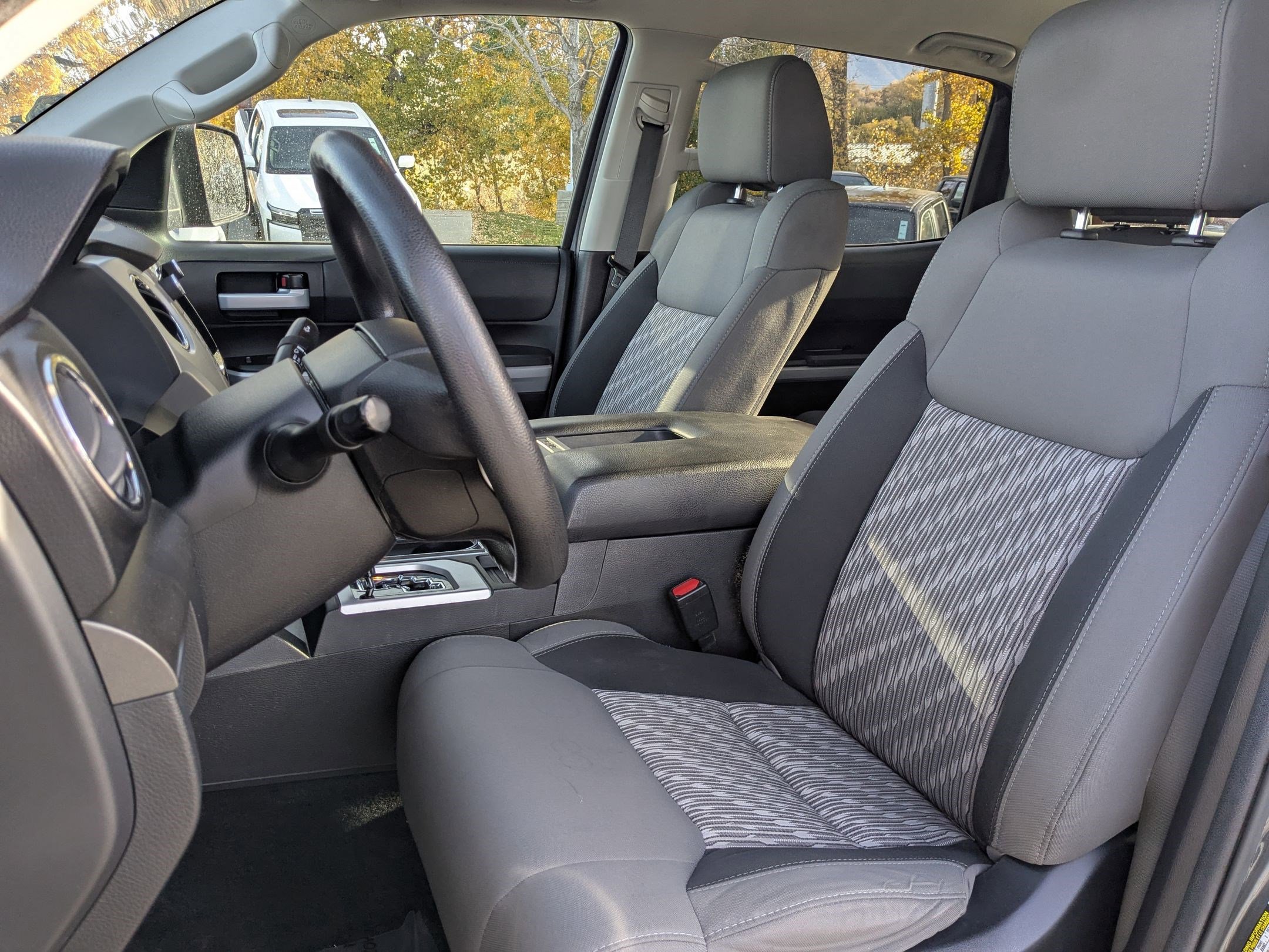 Used 2020 Toyota Tundra SR5 w/ TRD Off-Road Plus Package image 31