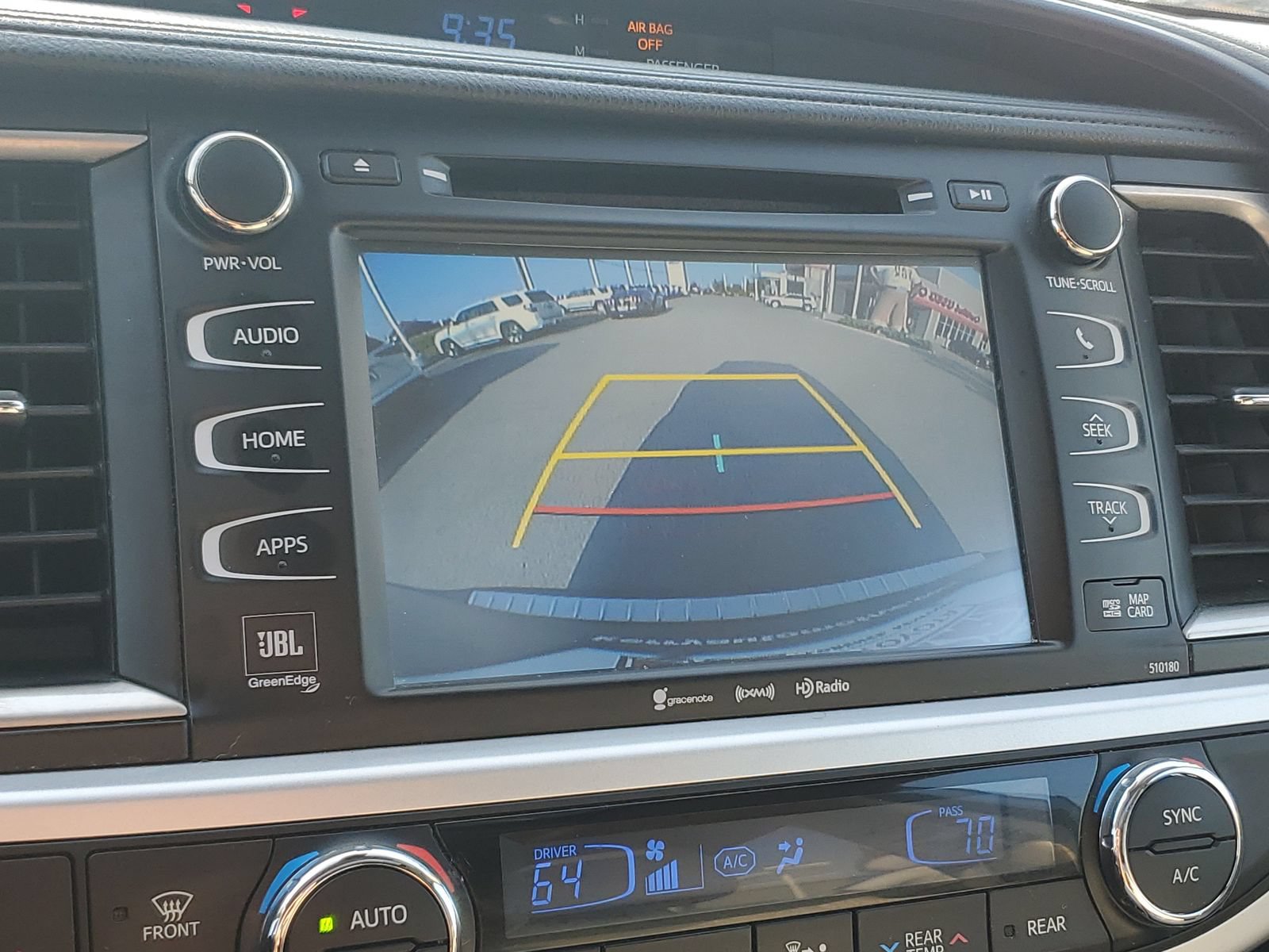 Certified 2018 Toyota Highlander Limited AWD/4WD image 29