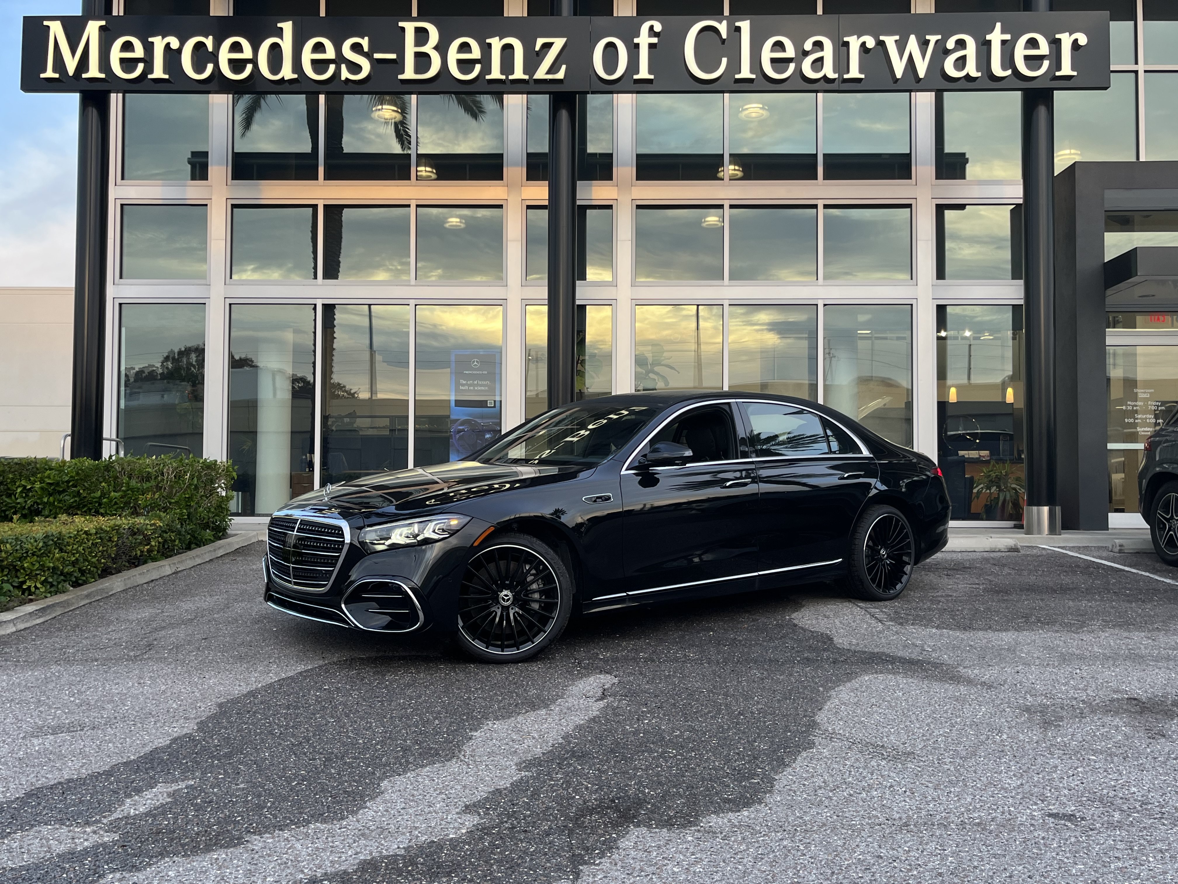 New 2027 Mercedes-Benz S 580 4MATIC Sedan image 1