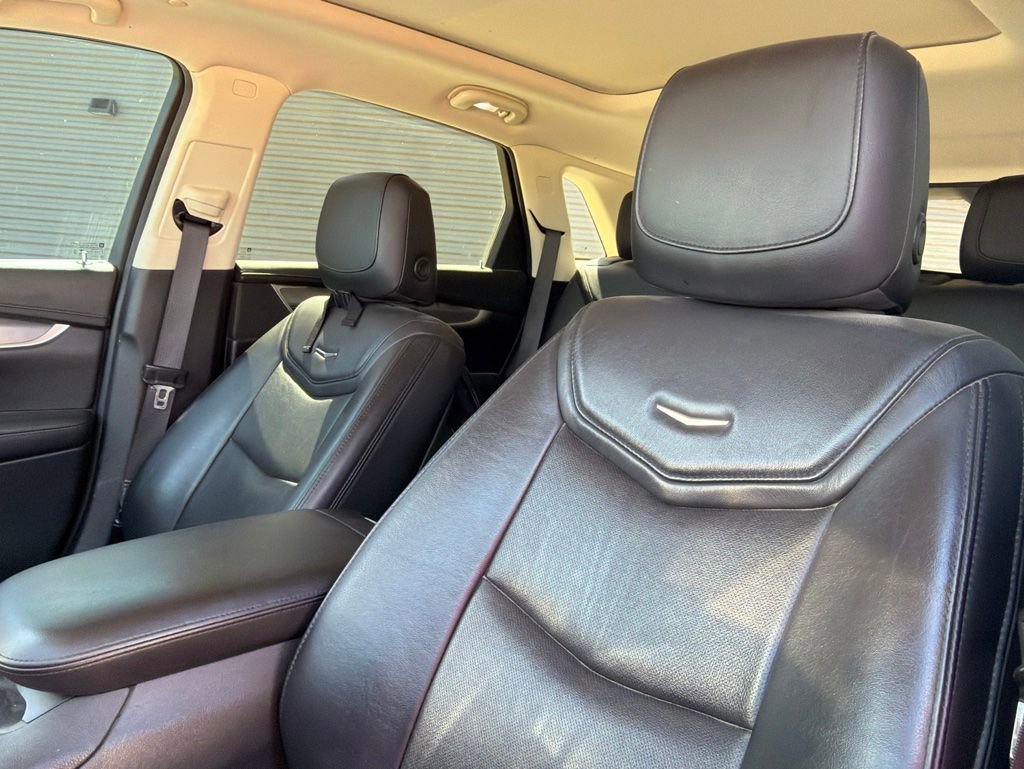 Used 2018 Cadillac XT5 Premium Luxury AWD/4WD image 12